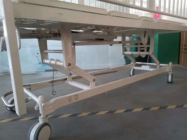 Luxury Three Crank Hand Bed For Children